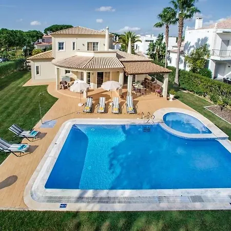 Delightful Vilamoura - 3 Bedrooms - Sol Golfe - Large Gardens - Golf Course Views Villa *
