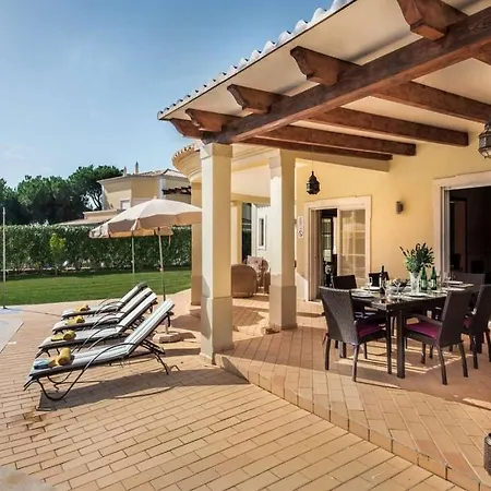 Delightful Vilamoura - 3 Bedrooms - Sol Golfe - Large Gardens - Golf Course Views *