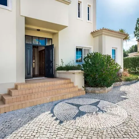 Delightful Vilamoura - 3 Bedrooms - Sol Golfe - Large Gardens - Golf Course Views Villa