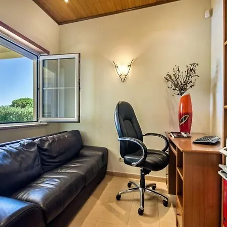 Delightful Vilamoura - 3 Bedrooms - Sol Golfe - Large Gardens - Golf Course Views Quarteira