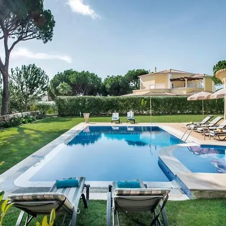 别墅 Delightful Vilamoura - 3 Bedrooms - Sol Golfe - Large Gardens - Golf Course Views