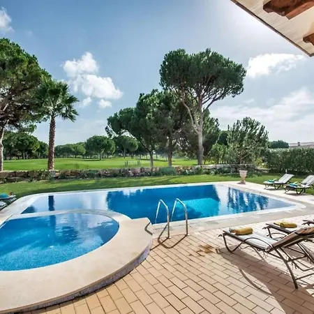 Delightful Vilamoura - 3 Bedrooms - Sol Golfe - Large Gardens - Golf Course Views 别墅 奎特里拉
